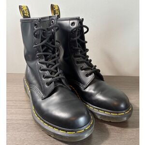 NWOT Dr. Martens 1460 W Black Smooth Leather Lace Up Boots Size 8